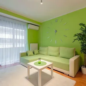 https://aquaflat.inbudapesthotels.com